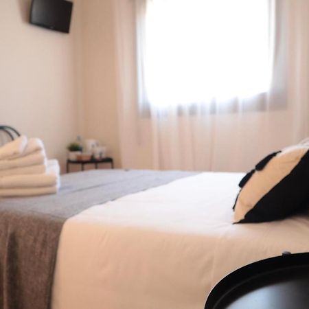 Barcelona Pr Guesthouse Эль-Прат-де-Льобрегат Экстерьер фото