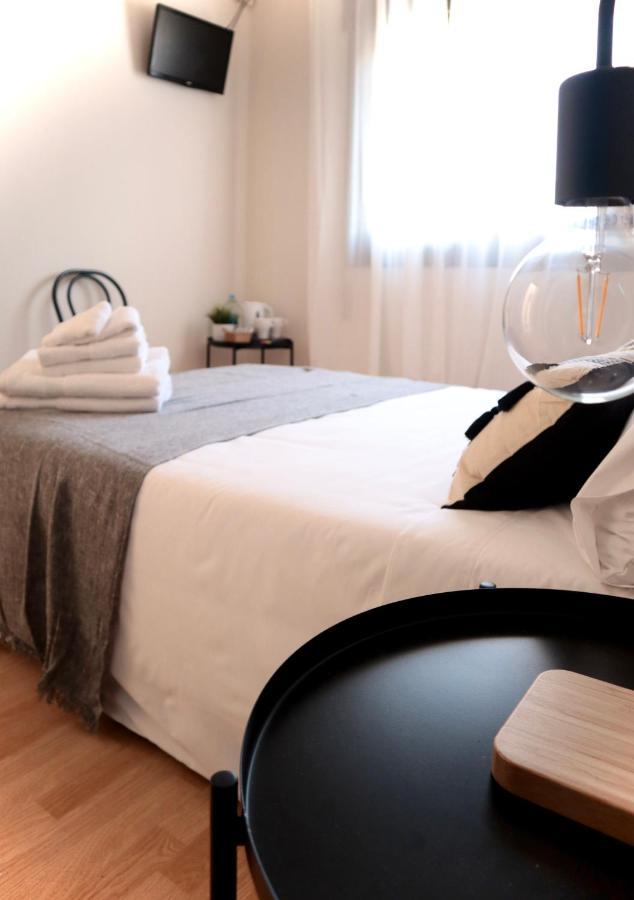 Barcelona Pr Guesthouse Эль-Прат-де-Льобрегат Экстерьер фото